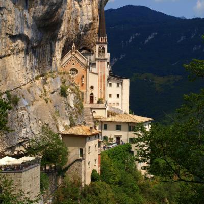 Santuario della Madonna della Corona